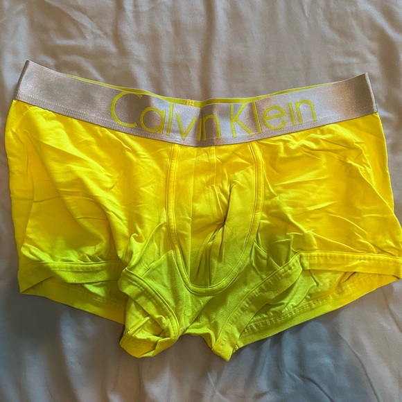 Calvin Klein Neon Yellow Boxer Briefs - Picture 1 of 1